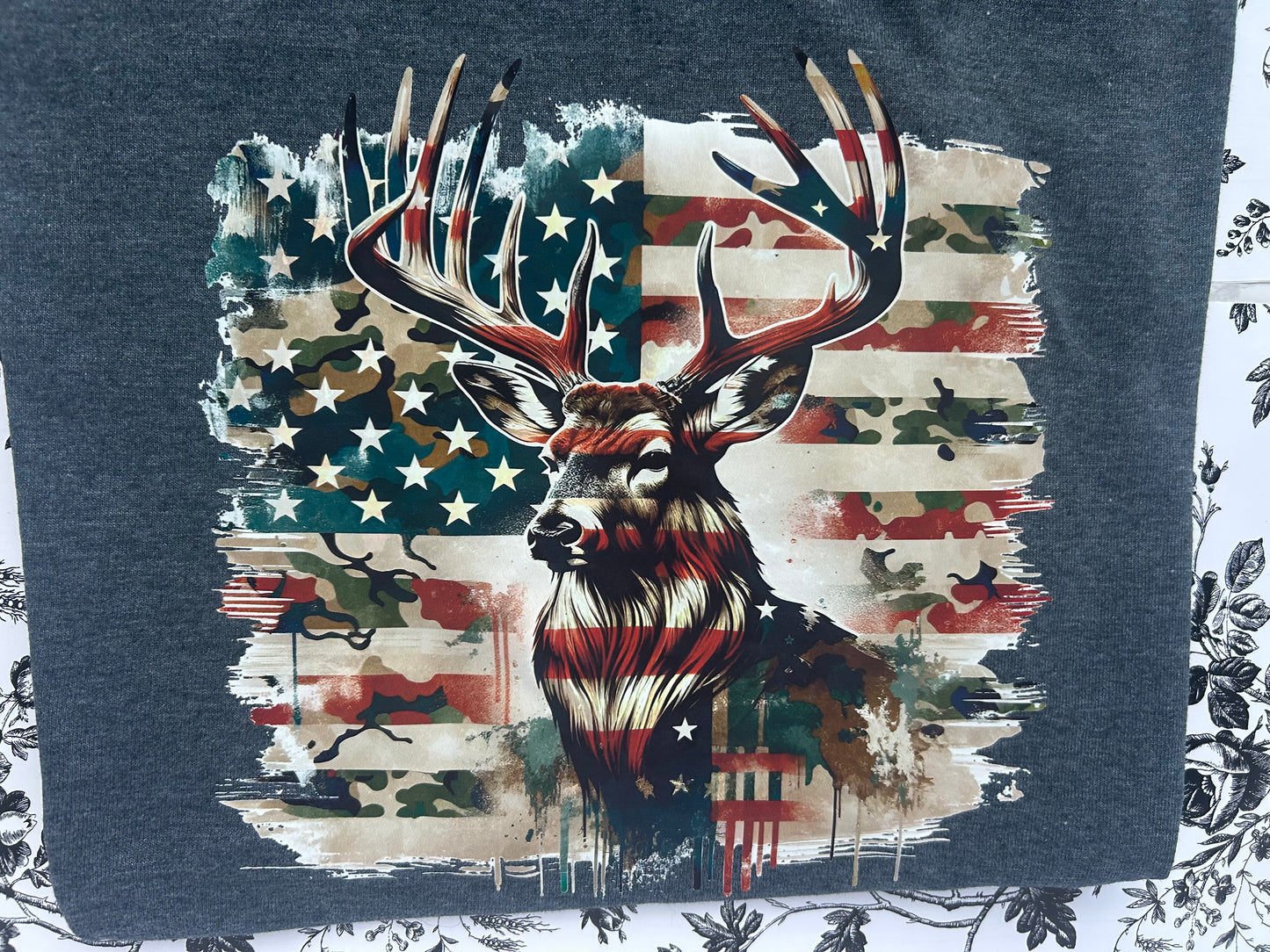 Patriotic Buck & Flag T-Shirt Gildan Softstyle Unisex